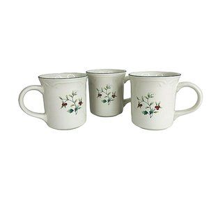 3 Pfaltzgraff Winterberry Coffee Mugs Christmas Cups Holly Berry Set
